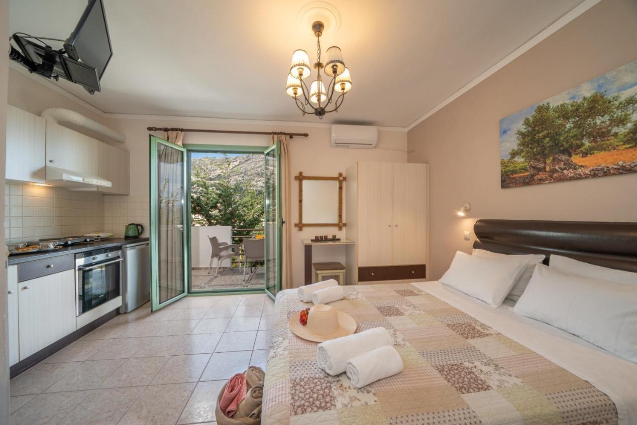 Apartment Minas Divarata