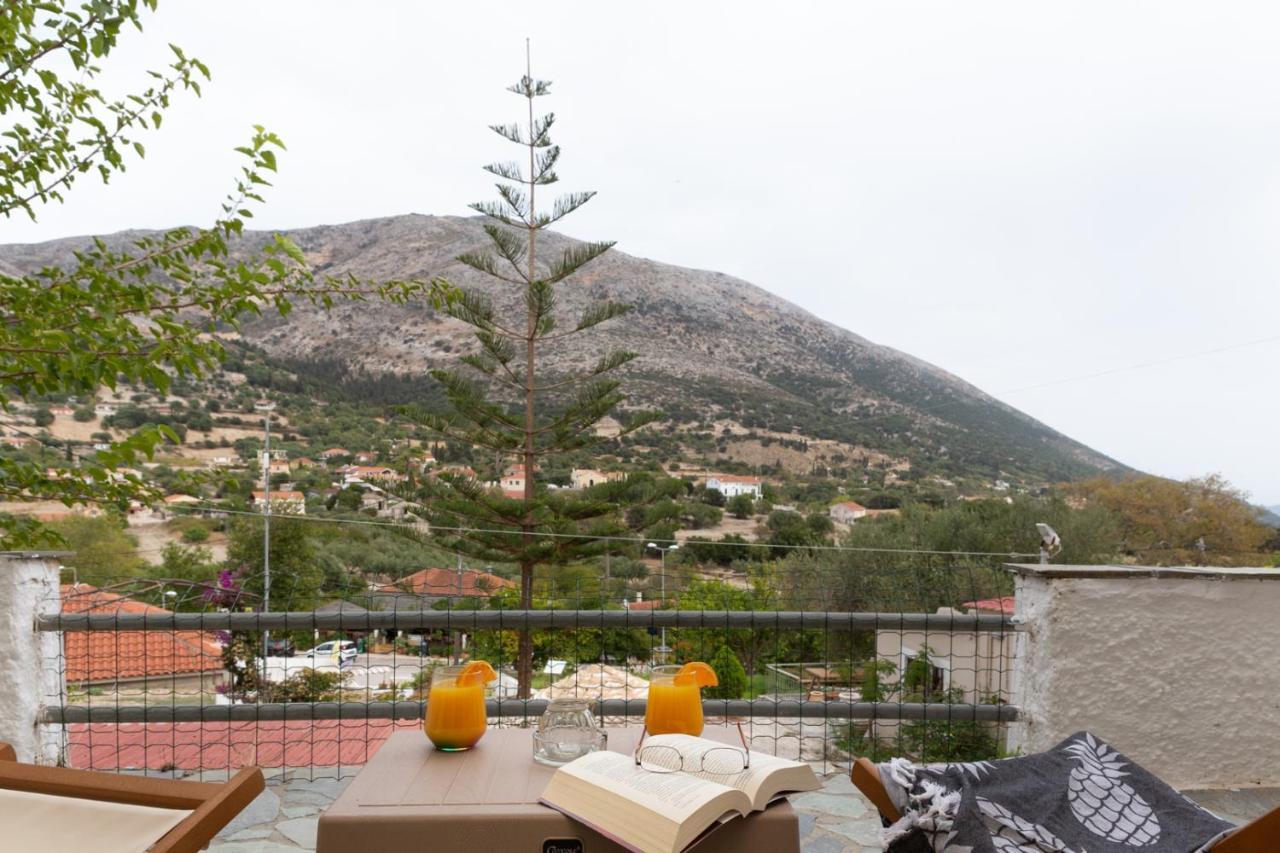 Apartment Minas Divarata